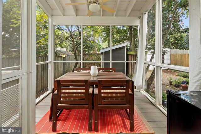 909 G ST SE, Washington, DC 20003