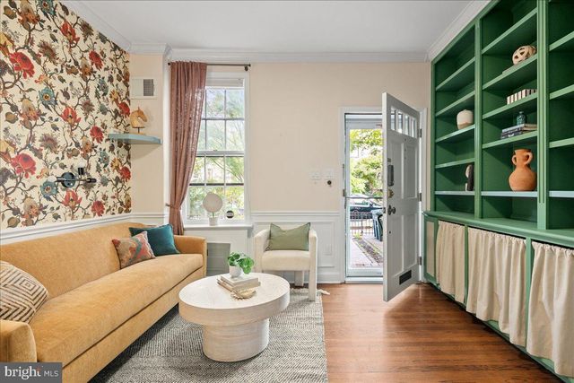909 G ST SE, Washington, DC 20003