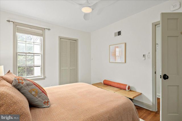 909 G ST SE, Washington, DC 20003