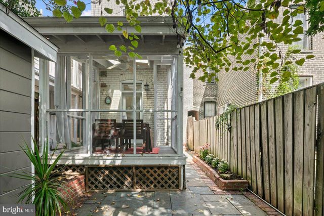 909 G ST SE, Washington, DC 20003