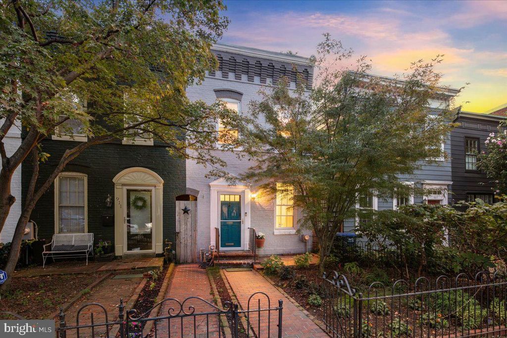 909 G ST SE, Washington, DC 20003
