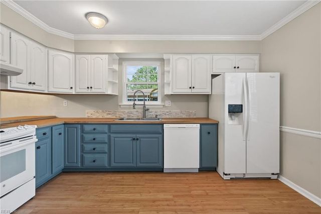 5404 Blue Knob RD, Virginia Beach, VA 23464