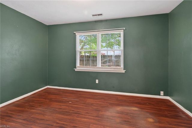 5404 Blue Knob RD, Virginia Beach, VA 23464