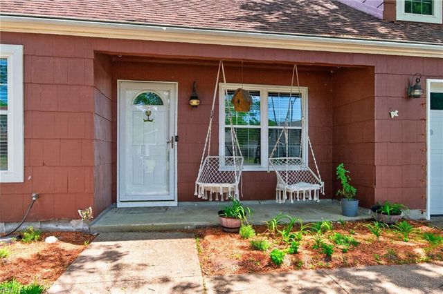 5404 Blue Knob RD, Virginia Beach, VA 23464