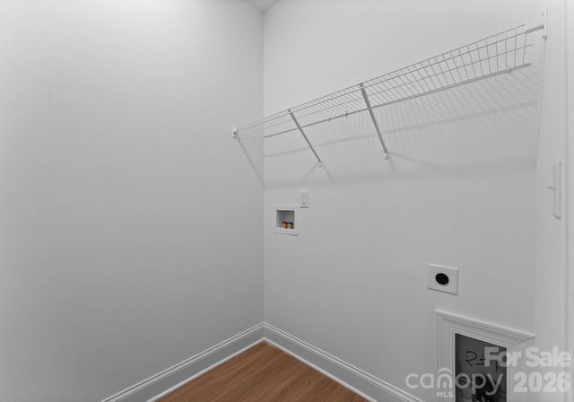 8823 Dogwood Drive, Charlotte, NC 28215