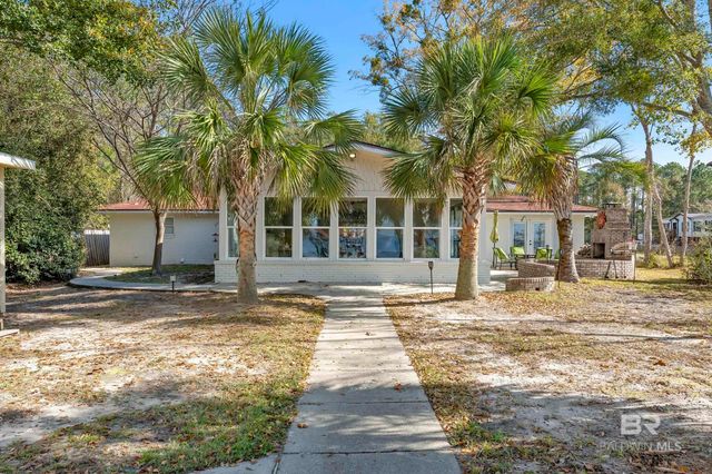 7789 Bayshore Drive, Elberta, AL 36530