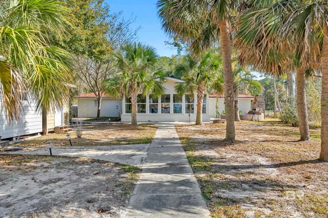 7789 Bayshore Drive, Elberta, AL 36530