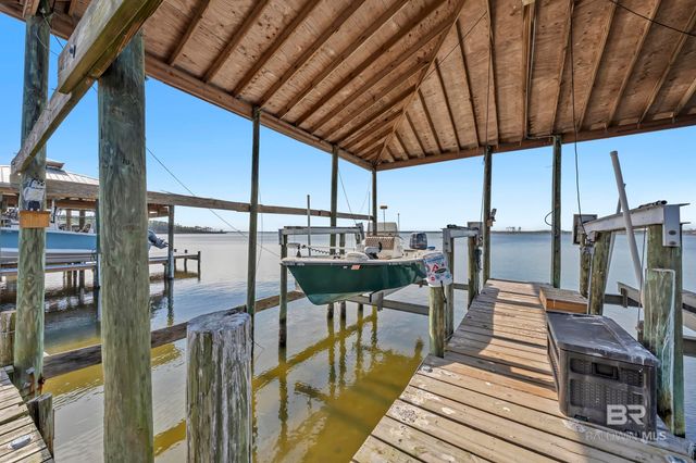 7789 Bayshore Drive, Elberta, AL 36530