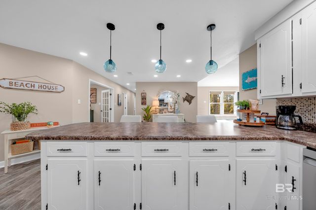 7789 Bayshore Drive, Elberta, AL 36530