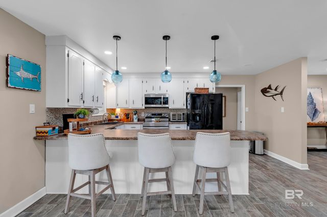 7789 Bayshore Drive, Elberta, AL 36530