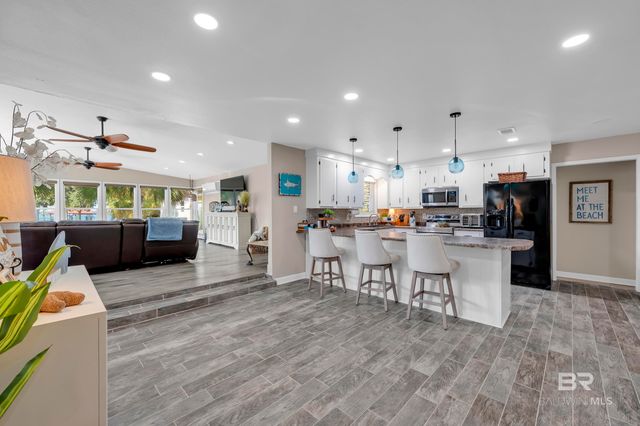 7789 Bayshore Drive, Elberta, AL 36530