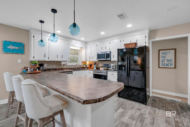 7789 Bayshore Drive, Elberta, AL 36530