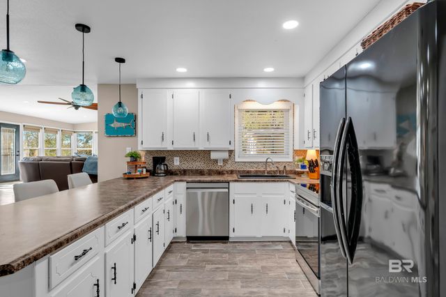 7789 Bayshore Drive, Elberta, AL 36530