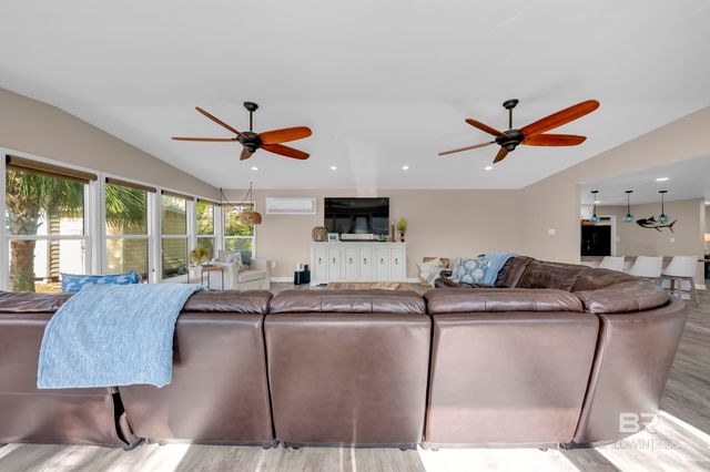 7789 Bayshore Drive, Elberta, AL 36530