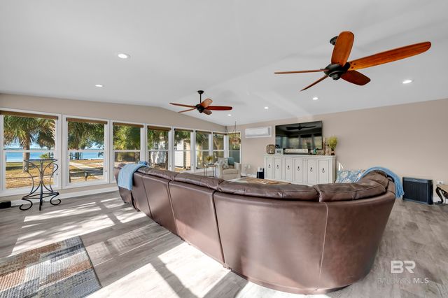 7789 Bayshore Drive, Elberta, AL 36530