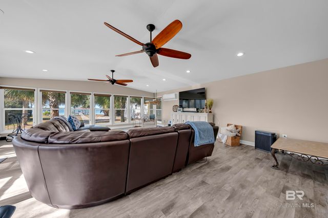 7789 Bayshore Drive, Elberta, AL 36530