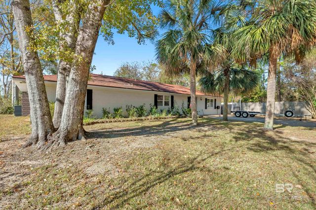 7789 Bayshore Drive, Elberta, AL 36530