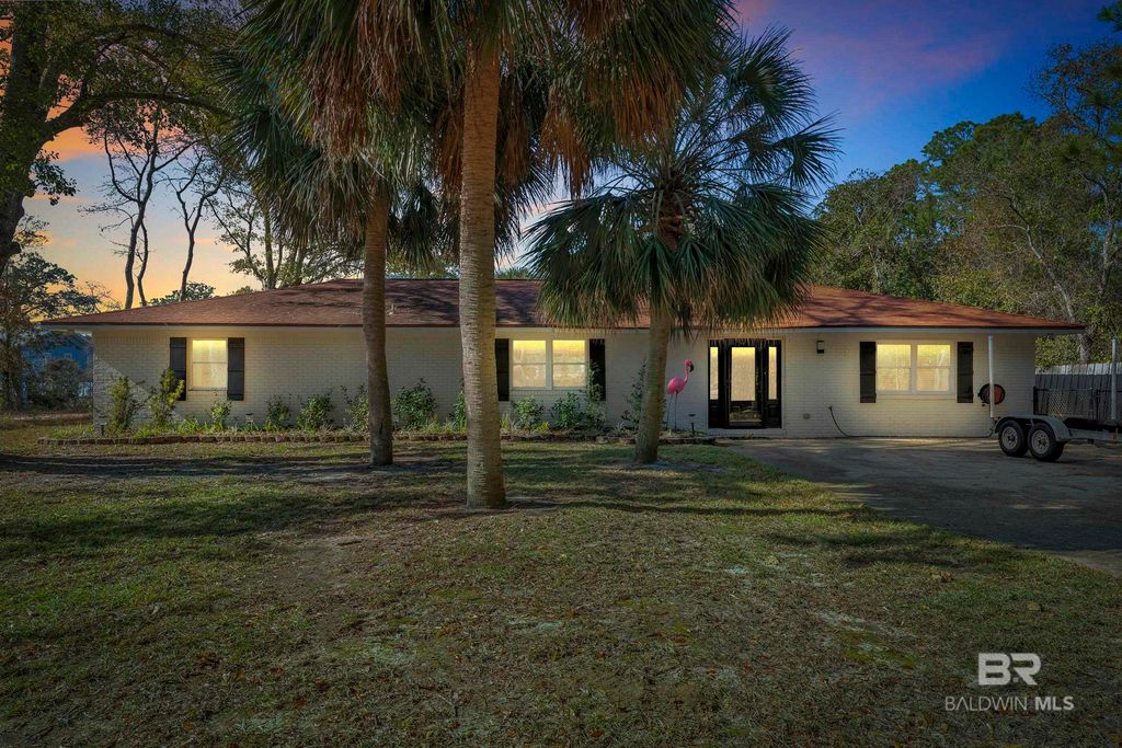 7789 Bayshore Drive, Elberta, AL 36530