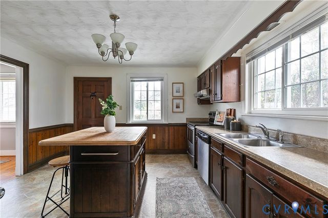 2123 Kent St, Henrico, VA 23228