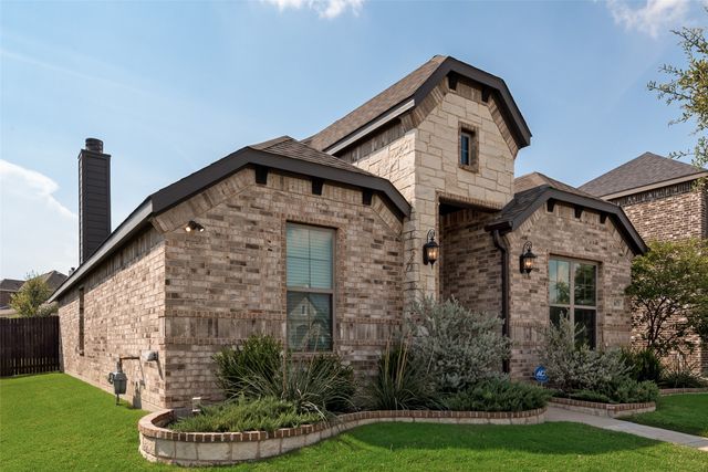 1673 Vista Way, Waxahachie, TX 75165
