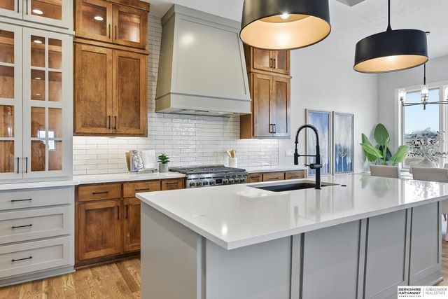 11035 S 220th Street, Gretna, NE 68028