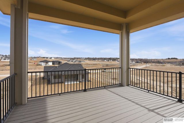 11035 S 220th Street, Gretna, NE 68028