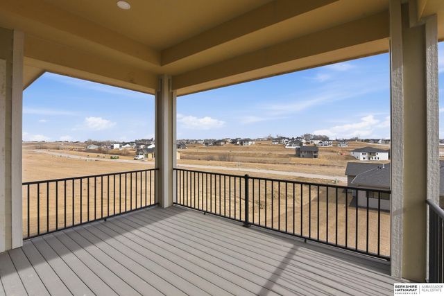 11035 S 220th Street, Gretna, NE 68028