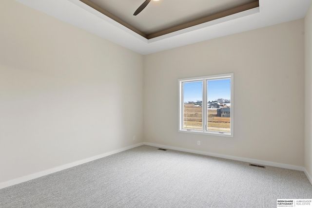 11035 S 220th Street, Gretna, NE 68028