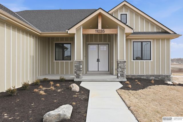 11035 S 220th Street, Gretna, NE 68028