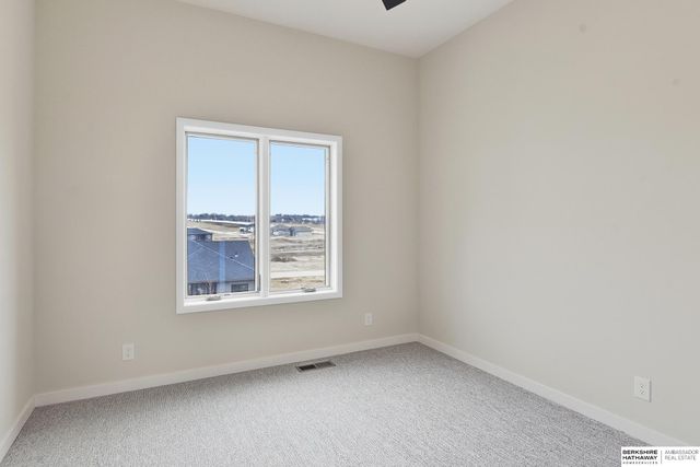 11035 S 220th Street, Gretna, NE 68028