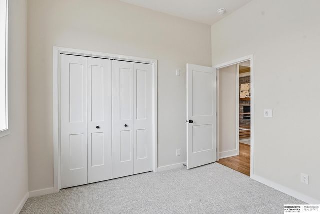 11035 S 220th Street, Gretna, NE 68028