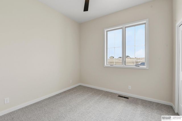 11035 S 220th Street, Gretna, NE 68028