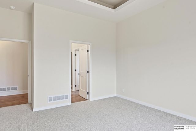 11035 S 220th Street, Gretna, NE 68028