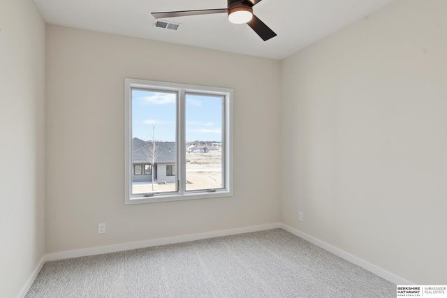 11035 S 220th Street, Gretna, NE 68028