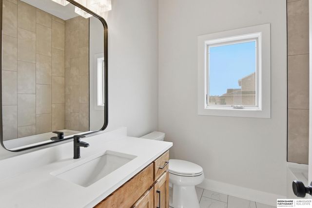 11035 S 220th Street, Gretna, NE 68028