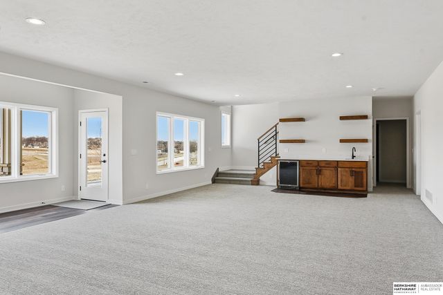 11035 S 220th Street, Gretna, NE 68028