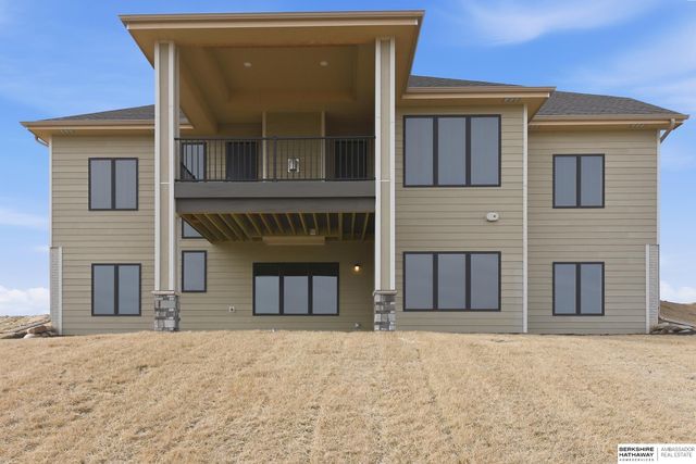 11035 S 220th Street, Gretna, NE 68028