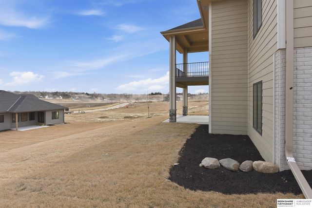 11035 S 220th Street, Gretna, NE 68028