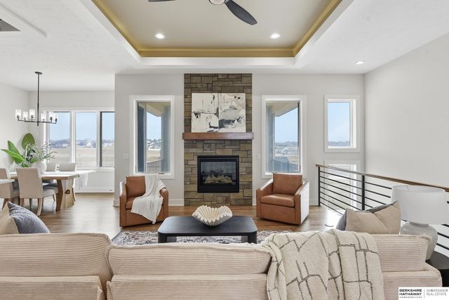 11035 S 220th Street, Gretna, NE 68028