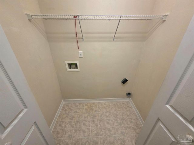 8133 Heirloom Dr, Pensacola, FL 32514