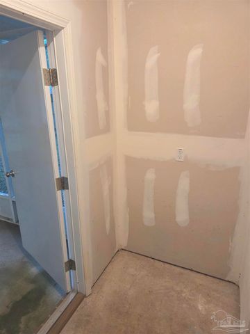 8133 Heirloom Dr, Pensacola, FL 32514