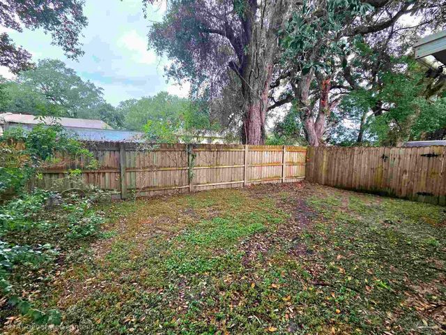 8133 Heirloom Dr, Pensacola, FL 32514