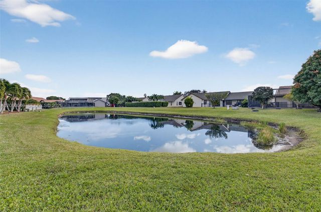 6043 Sunberry Circle, Boynton Beach, FL 33437