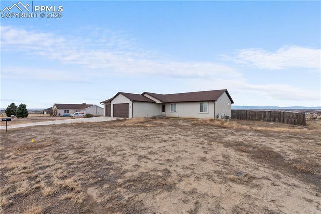 1267 N Ginger Lane, Pueblo, CO 81007