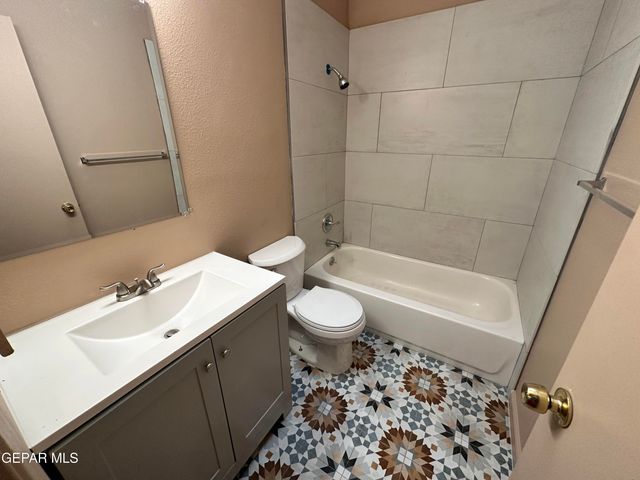 1917 Karen Sue Place B, El Paso, TX 79936