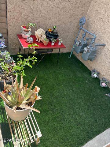 1917 Karen Sue Place B, El Paso, TX 79936