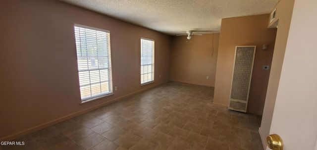 1917 Karen Sue Place B, El Paso, TX 79936