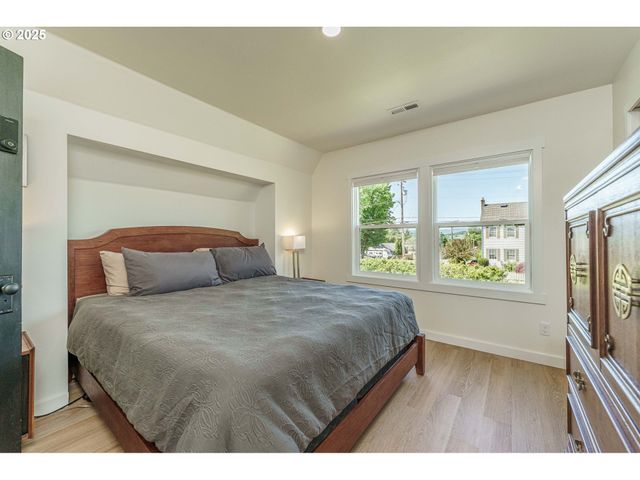 510 N KUTCH St, Carlton, OR 97111