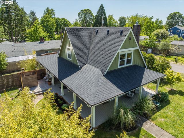 510 N KUTCH St, Carlton, OR 97111