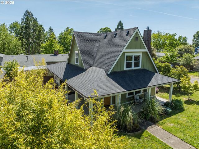 510 N KUTCH St, Carlton, OR 97111